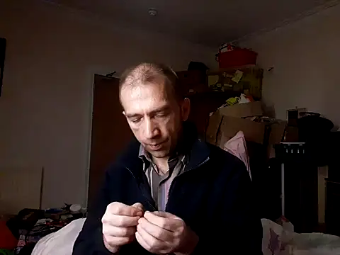 Snapshot of theSmallest-dick chatting on December 2024 04:53:02 PM theSmallest-dick online show from December 2024 04:53:02 PM