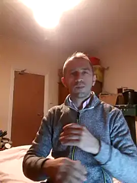 Snapshot of theSmallest-dick chatting on January 2025 11:49:02 PM theSmallest-dick online show from January 2025 11:49:02 PM
