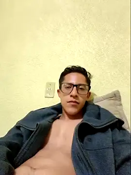 KevinCrz online show from October 2025 11:40:01 PM