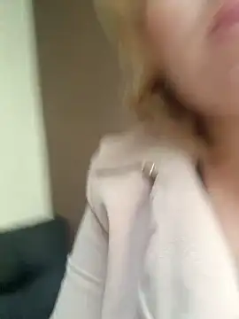 Snapshot of amanda-hornySeduction chatting on October 2025 05:49:02 AM amanda-hornySeduction online show from October 2025 05:49:02 AM