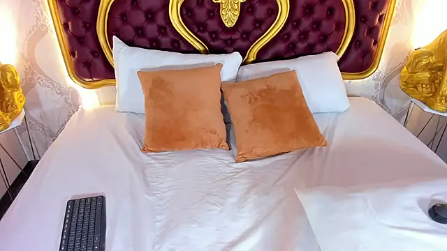 Snapshot of Dulce_26_ chatting on October 2025 05:03:02 PM Dulce 26 online show from October 2025 05:03:02 PM