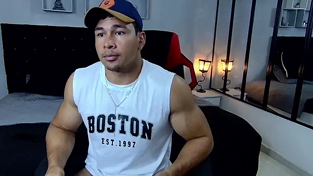 Snapshot of tyler_hank01 chatting on January 2025 09:04:02 PM tyler hank01 online show from January 2025 09:04:02 PM