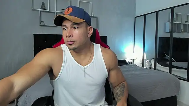 Snapshot of tyler_hank01 chatting on October 2025 08:52:01 PM tyler hank01 online show from October 2025 08:52:01 PM