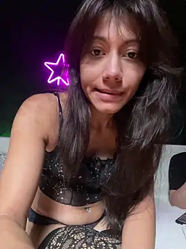 Snapshot of Kiscsillagg chatting on November 2025 06:24:02 PM Kiscsillagg online show from November 2025 06:24:02 PM