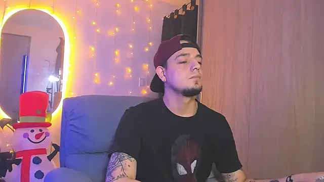 alejandro calderon1 online show from December 2024 04:11:01 AM