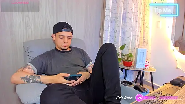 alejandro calderon1 online show from September 2025 05:41:02 AM