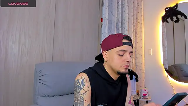 alejandro calderon1 online show from October 2025 06:37:01 AM