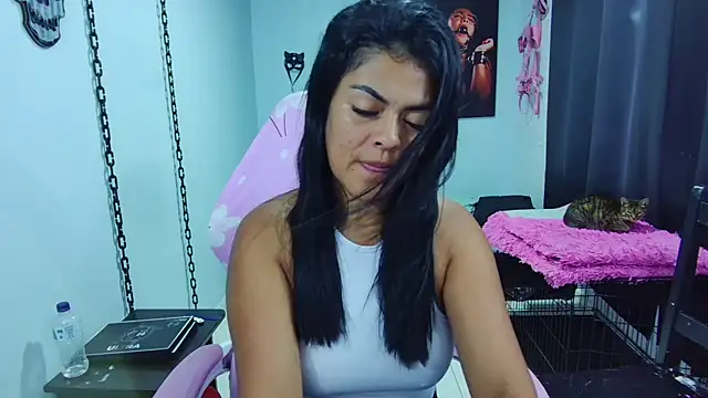 Snapshot of Hannah-grace chatting on March 2025 02:04:01 AM Hannah-grace online show from March 2025 02:04:01 AM