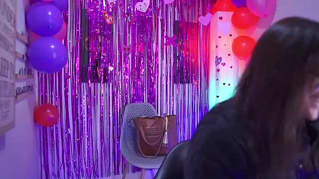 Kyomi chang online show from September 2025 01:04:01 PM