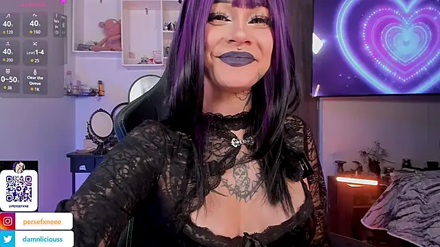 Snapshot of damnliciousss chatting on October 2025 12:14:01 AM damnliciousss online show from October 2025 12:14:01 AM