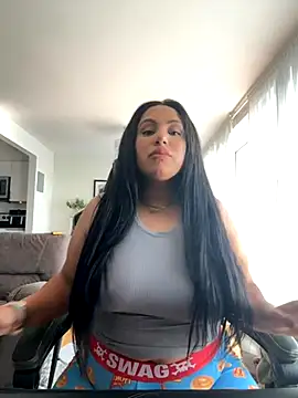 Snapshot of MeghanXO chatting on October 2025 06:17:02 PM MeghanXO online show from October 2025 06:17:02 PM