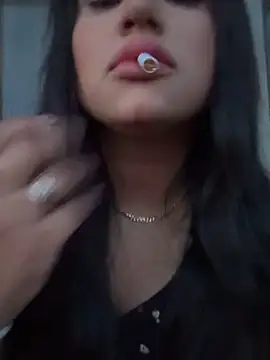 Snapshot of MeghanXO chatting on October 2025 10:43:02 PM MeghanXO online show from October 2025 10:43:02 PM