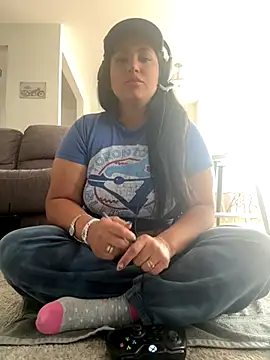 Snapshot of MeghanXO chatting on October 2025 04:24:02 PM MeghanXO online show from October 2025 04:24:02 PM