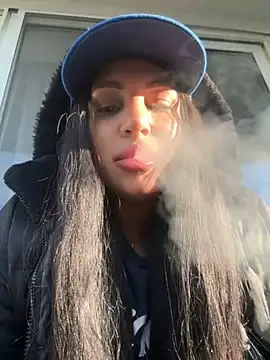 Snapshot of MeghanXO chatting on October 2025 01:04:02 PM MeghanXO online show from October 2025 01:04:02 PM