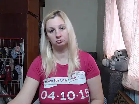 BustyBlond online show from January 2025 12:02:02 PM