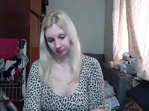 BustyBlond online show from January 2025 12:13:01 PM