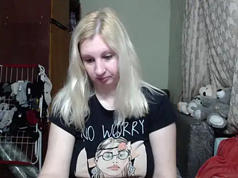 BustyBlond online show from March 2025 06:01:01 PM