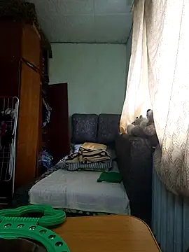 Snapshot of BustyBlond chatting on October 2025 06:48:01 AM BustyBlond online show from October 2025 06:48:01 AM