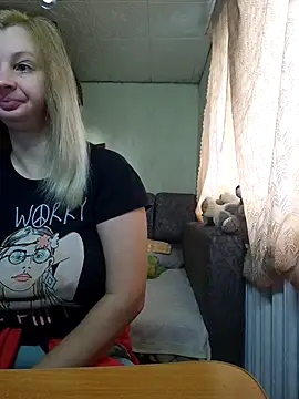 Snapshot of BustyBlond chatting on October 2025 05:41:02 AM BustyBlond online show from October 2025 05:41:02 AM