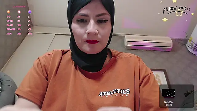 megan fox01 online show from February 2025 07:03:01 PM