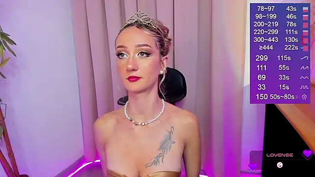 Snapshot of Bella-White chatting on October 2025 06:49:02 PM Bella-White online show from October 2025 06:49:02 PM