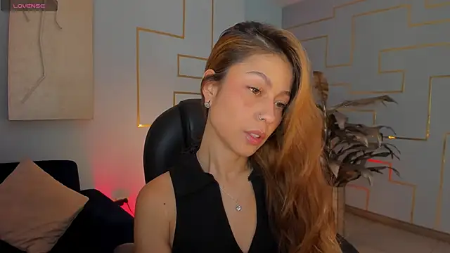 ErikaBenz  online show from February 2025 12:16:01 PM