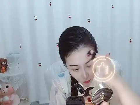 Snapshot of Angel-C chatting on October 2025 01:35:01 AM Angel-C online show from October 2025 01:35:01 AM