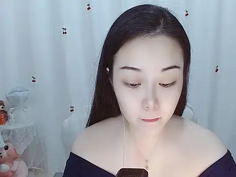 Snapshot of Angel-C chatting on October 2025 01:31:02 AM Angel-C online show from October 2025 01:31:02 AM