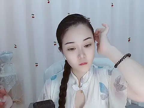 Snapshot of Angel-C chatting on October 2025 01:24:01 AM Angel-C online show from October 2025 01:24:01 AM