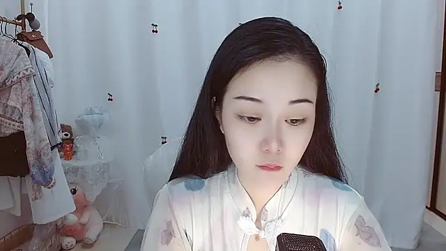 Snapshot of Angel-C chatting on November 2025 02:00:01 AM Angel-C online show from November 2025 02:00:01 AM