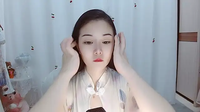 Snapshot of Angel-C chatting on November 2025 01:48:01 AM Angel-C online show from November 2025 01:48:01 AM