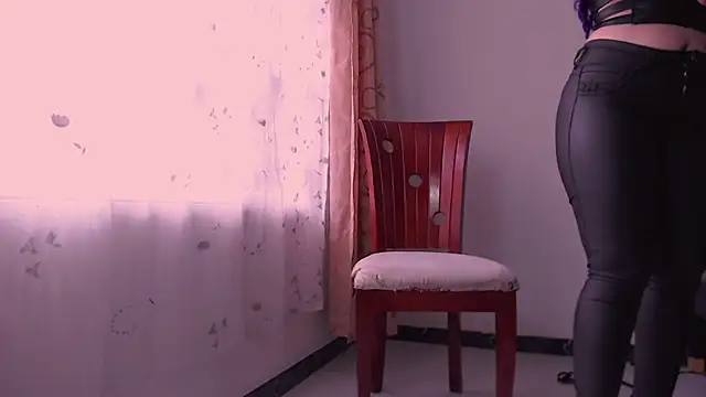 Snapshot of nicolstivens chatting on January 2025 08:09:01 PM nicolstivens online show from January 2025 08:09:01 PM