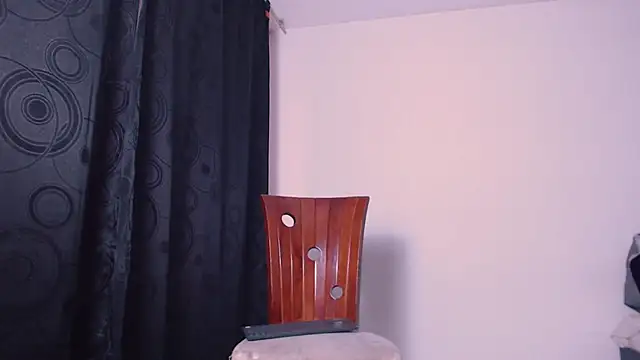 Snapshot of nicolstivens chatting on February 2025 10:07:02 PM nicolstivens online show from February 2025 10:07:02 PM