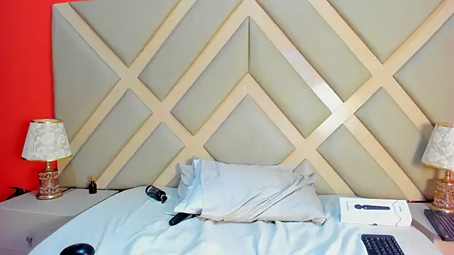 SSCARLETH  online show from December 2024 02:27:01 PM