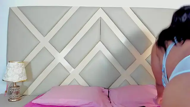 SSCARLETH  online show from February 2025 07:05:01 PM