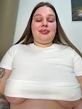 Snapshot of perfect_sweety_girl chatting on November 2025 06:54:01 PM perfect sweety girl online show from November 2025 06:54:01 PM