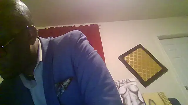 Snapshot of KingB8r chatting on October 2025 11:05:02 PM KingB8r online show from October 2025 11:05:02 PM