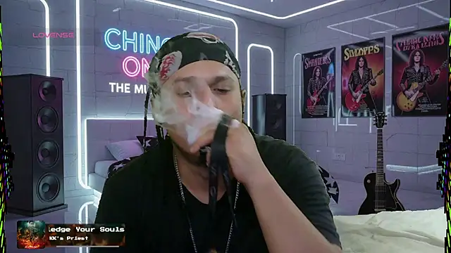 chino roz online show from October 2025 11:50:01 PM