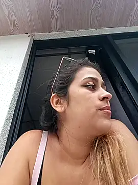 Latina sexy1 online show from February 2025 06:45:01 PM