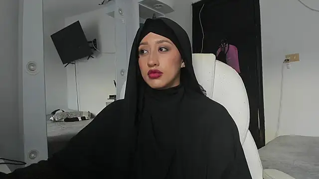 Snapshot of adila_anich chatting on October 2025 10:07:01 PM adila anich online show from October 2025 10:07:01 PM