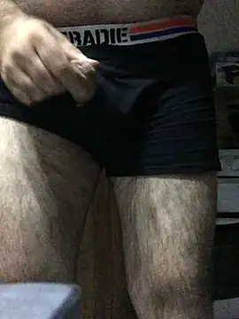 Snapshot of hairysmallcockguy chatting on February 2025 12:38:02 PM hairysmallcockguy online show from February 2025 12:38:02 PM