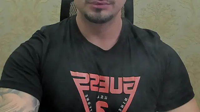 Snapshot of TonyWilcox chatting on September 2025 05:12:01 AM TonyWilcox online show from September 2025 05:12:01 AM