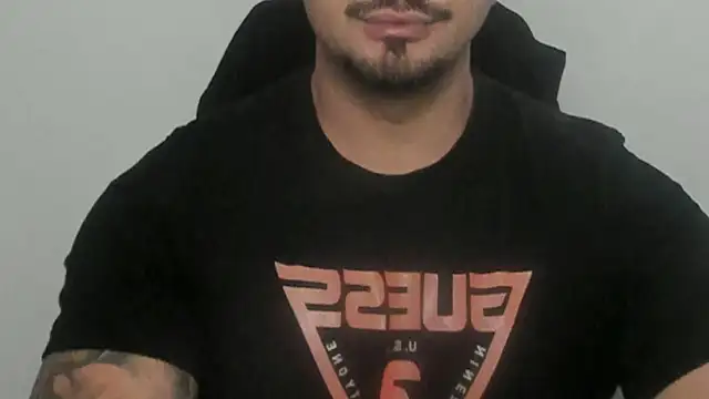 Snapshot of TonyWilcox chatting on October 2025 05:50:01 AM TonyWilcox online show from October 2025 05:50:01 AM