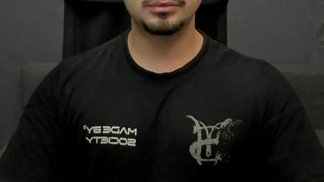 Snapshot of TonyWilcox chatting on October 2025 06:15:02 AM TonyWilcox online show from October 2025 06:15:02 AM