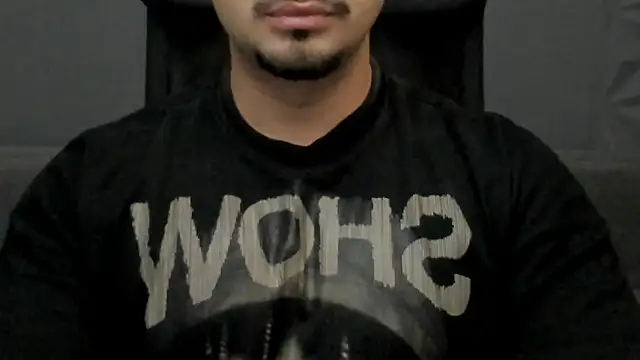 Snapshot of TonyWilcox chatting on October 2025 06:25:01 AM TonyWilcox online show from October 2025 06:25:01 AM