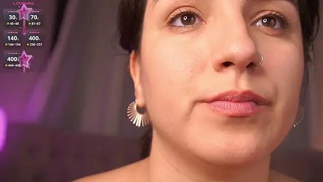 Snapshot of Daphne_Moss chatting on February 2025 12:10:01 AM Daphne Moss online show from February 2025 12:10:01 AM