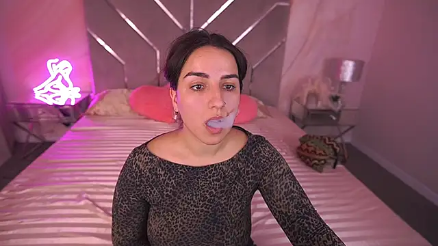 Snapshot of Daphne_Moss chatting on February 2025 01:35:02 PM Daphne Moss online show from February 2025 01:35:02 PM