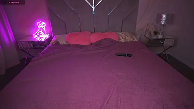 Snapshot of Daphne_Moss chatting on March 2025 01:43:02 PM Daphne Moss online show from March 2025 01:43:02 PM