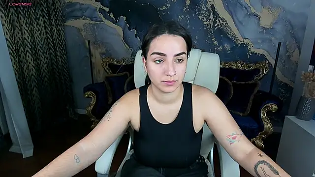 Snapshot of Daphne_Moss chatting on March 2025 01:57:02 PM Daphne Moss online show from March 2025 01:57:02 PM