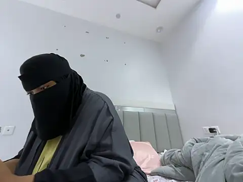 Submissive Arab online show from January 2025 04:46:01 PM